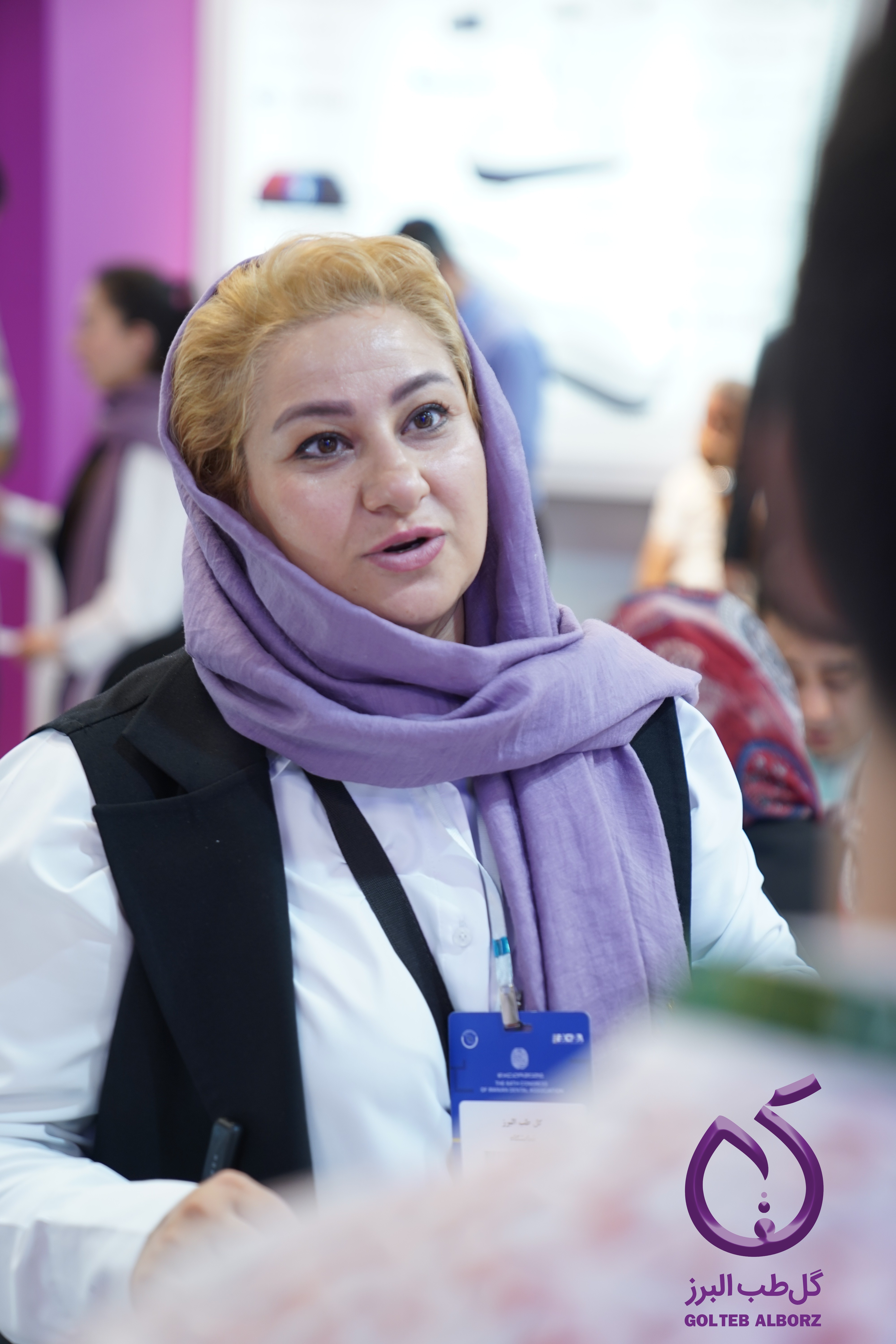 غرفه دندانپزشکی گل طب البرز در ایران مال - اکسیدا 2025